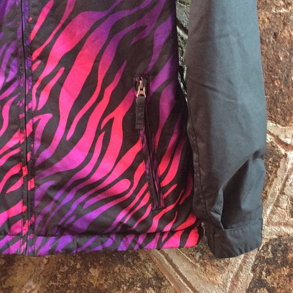 [New] 686 (M) Mannual Vamp Insulated Black/Pink/Purple Flame Snowboard Jacket - Picture 6 of 16